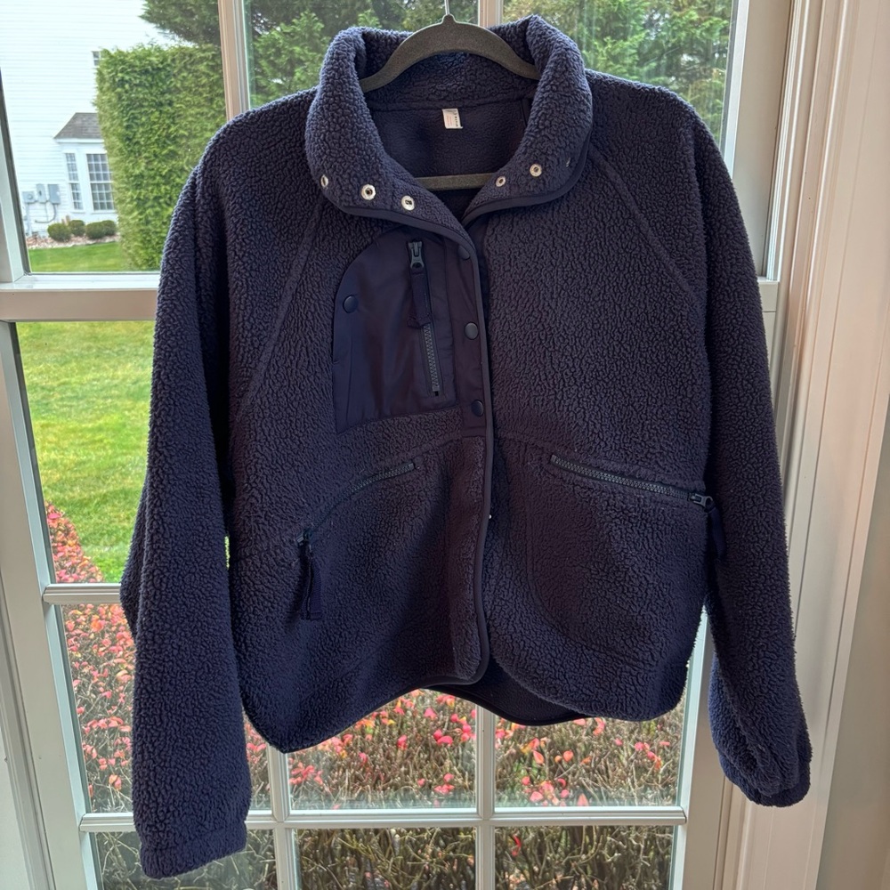 BF PRICE DROP -> Free People Midnight Blue Fleece Jacket